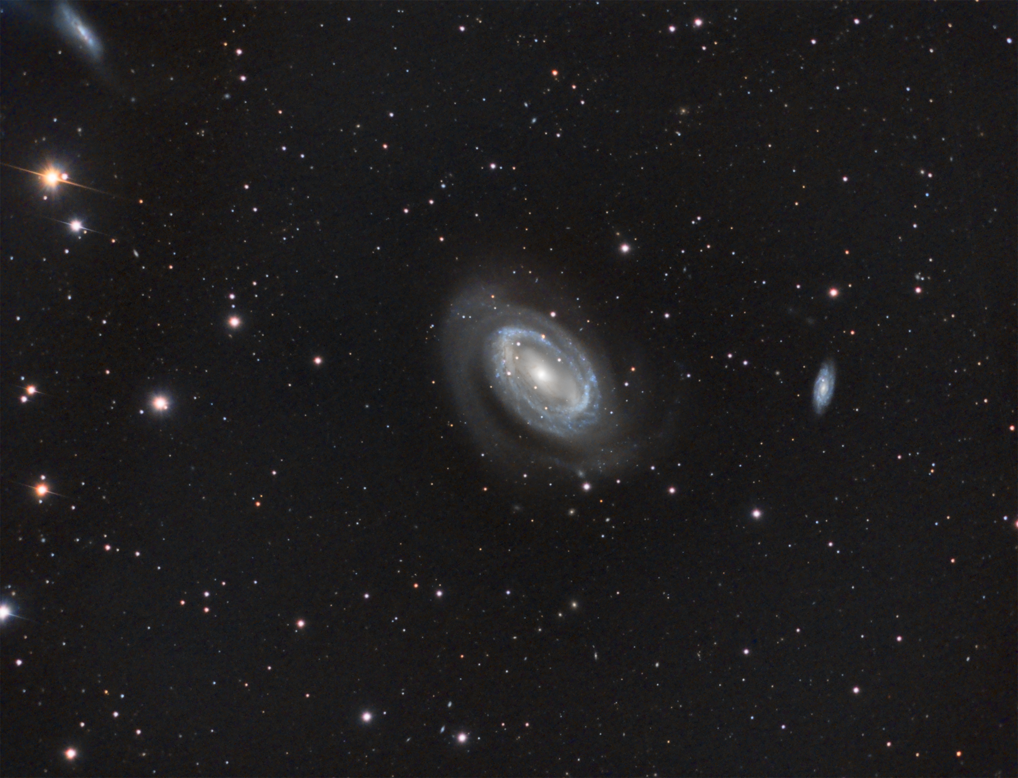 NGC4725hr
